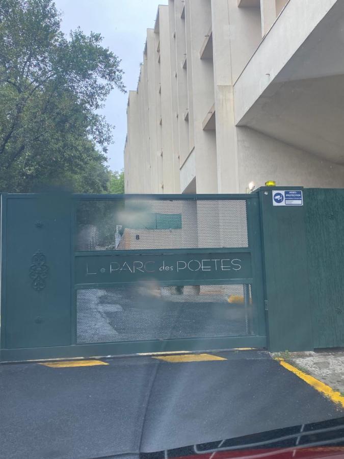 Appt T2 Proche Gare De Beziers Impasse Fay Appartement Buitenkant foto